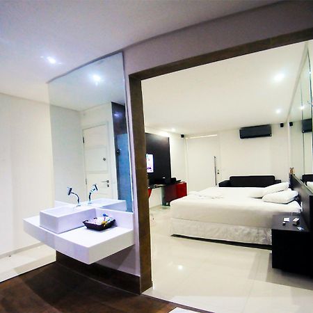Tititi Motel (Adults Only) Olinda Ngoại thất bức ảnh