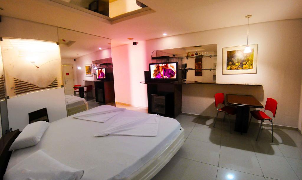 Tititi Motel (Adults Only) Olinda Ngoại thất bức ảnh