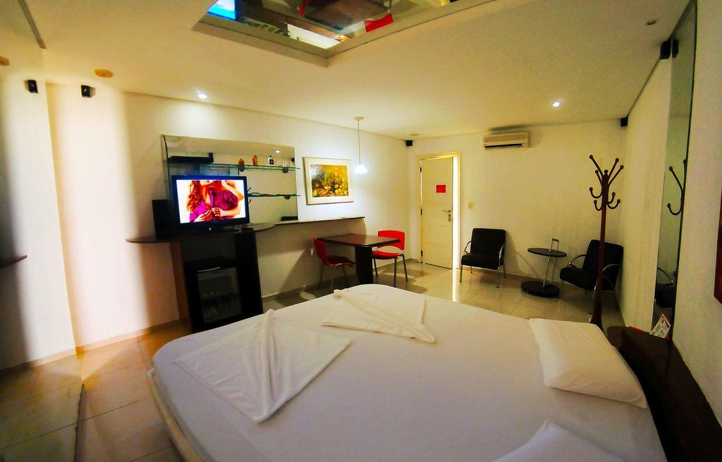Tititi Motel (Adults Only) Olinda Ngoại thất bức ảnh