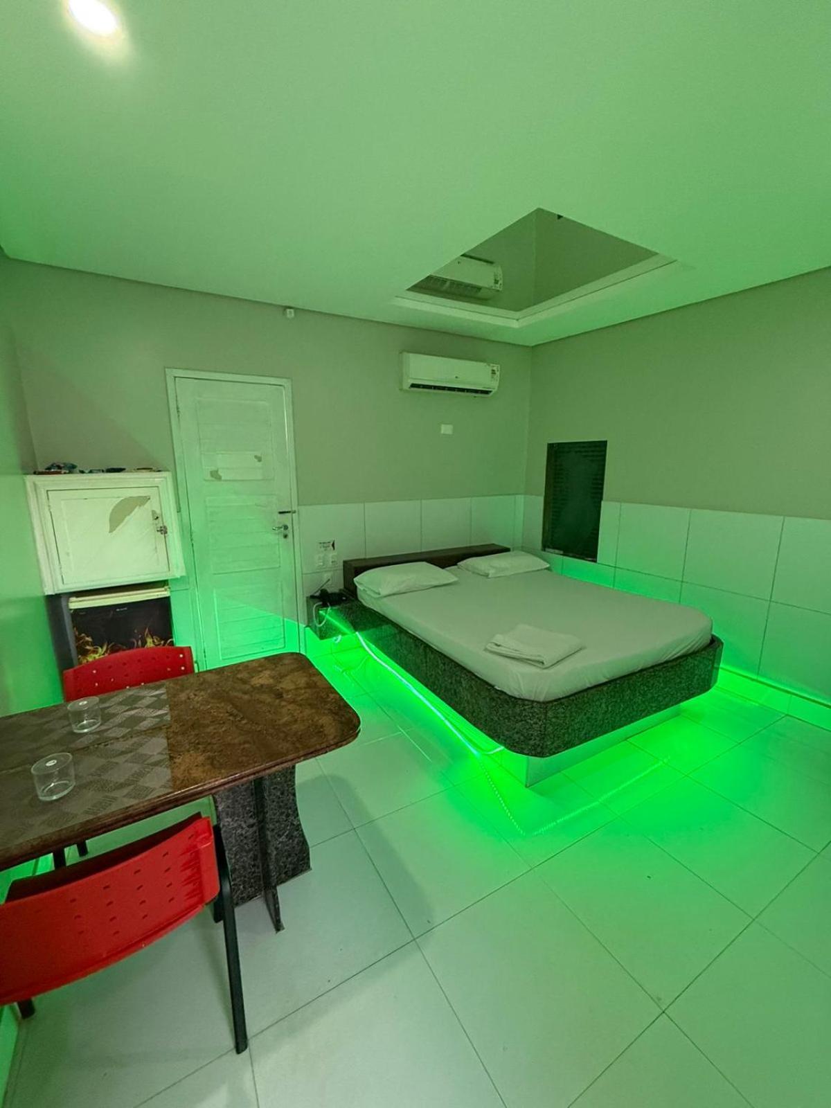 Tititi Motel (Adults Only) Olinda Ngoại thất bức ảnh