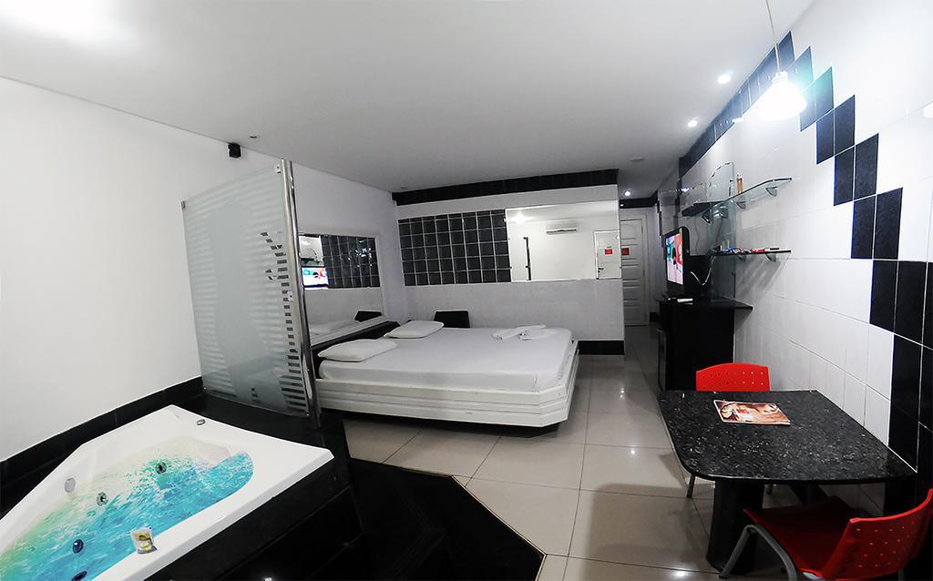 Tititi Motel (Adults Only) Olinda Ngoại thất bức ảnh