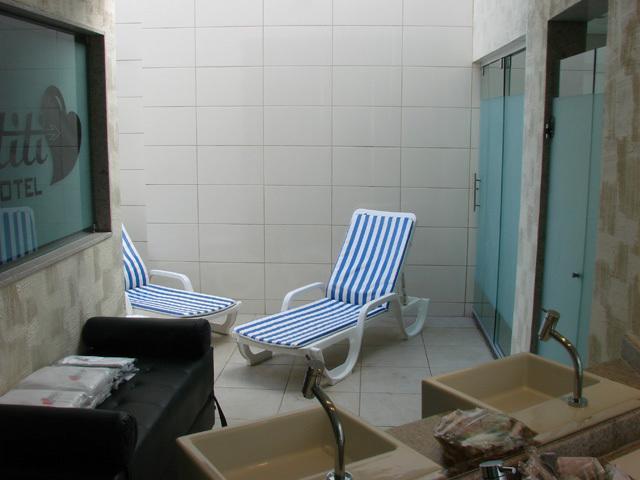 Tititi Motel (Adults Only) Olinda Phòng bức ảnh